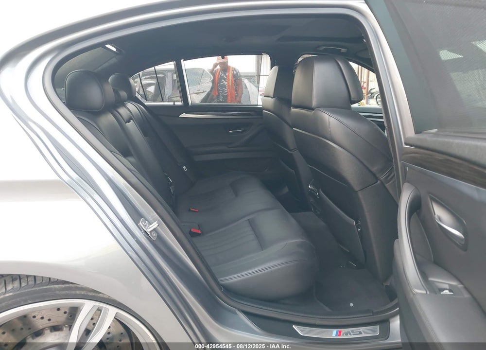 2013 BMW M5 VIN: WBSFV9C53DD096298
