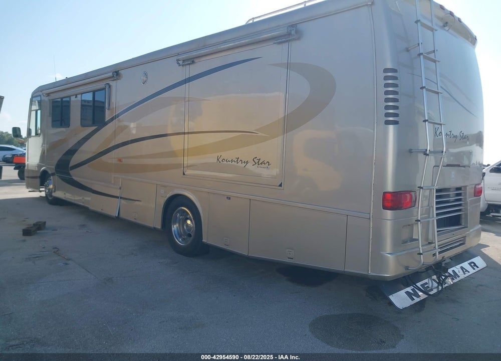 2003 NEWMAR KOUNTRY STAR VIN: 4UZAAHKA23CL78089