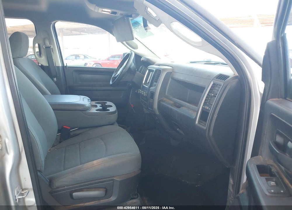 2016 RAM 1500 VIN: 1C6RR7KM9GS318825
