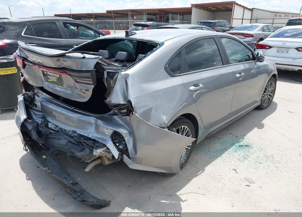 2023 KIA FORTE VIN: 3KPF54AD7PE684454