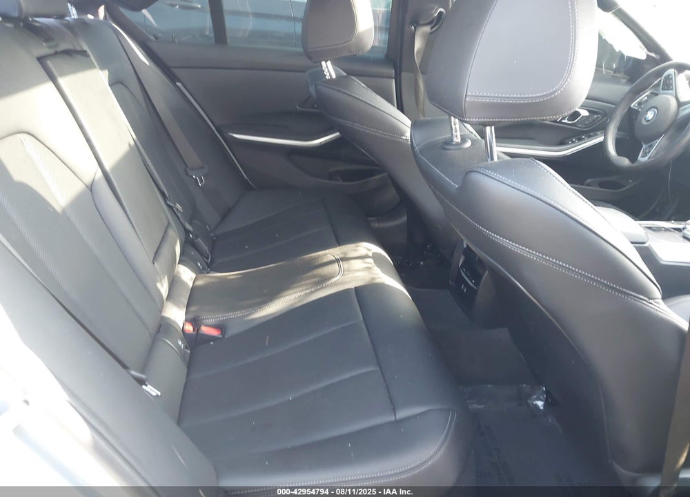2024 BMW 3 SERIES VIN: 3MW69FF04R8E64015