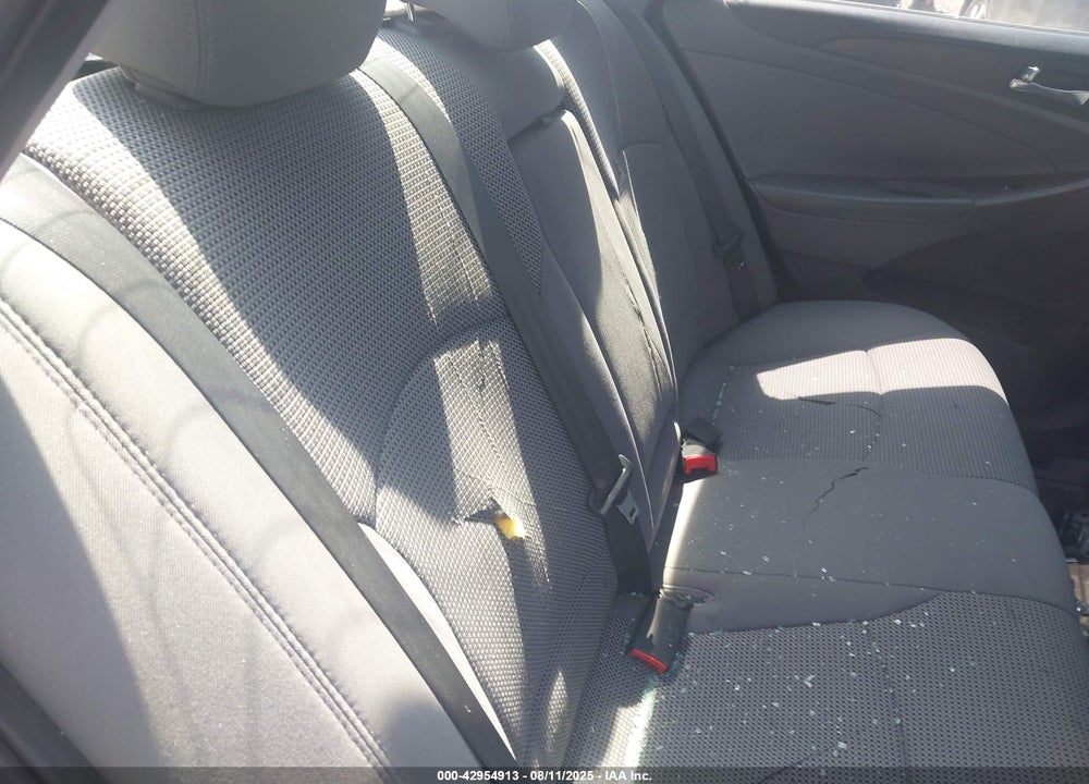 2013 HYUNDAI SONATA VIN: 5NPEB4AC2DH539955