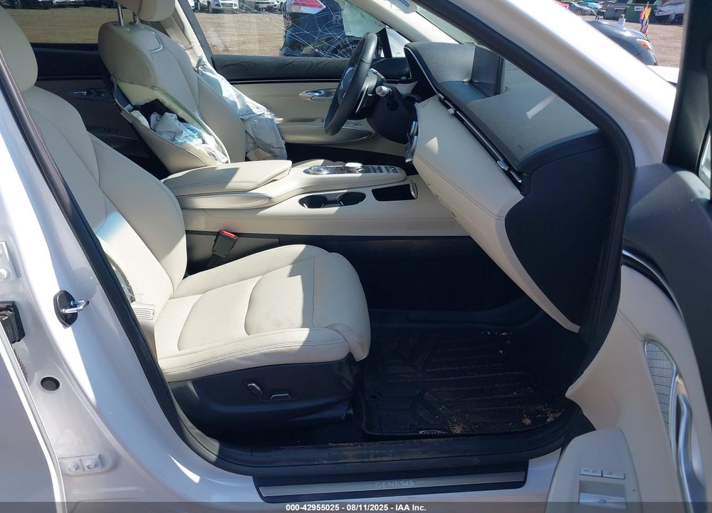 2023 GENESIS GV70 VIN: KMUMADTB9PU120169