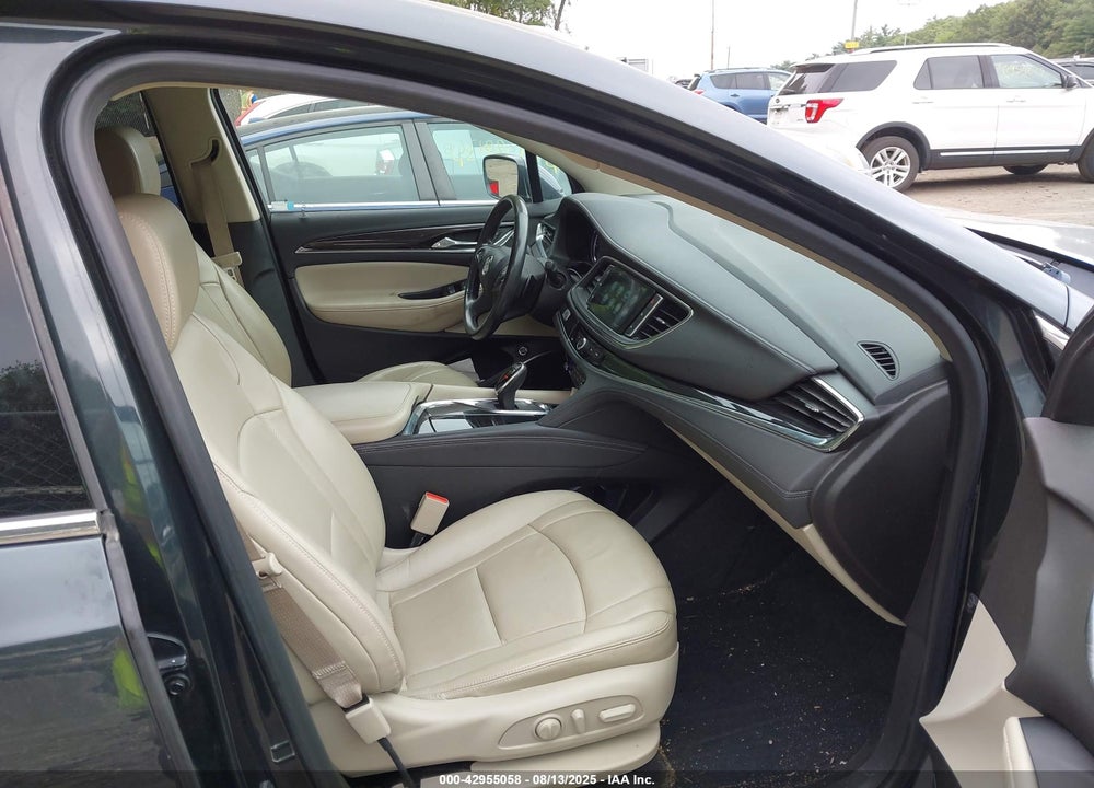 2018 BUICK ENCLAVE VIN: 5GAEVBKW0JJ207828