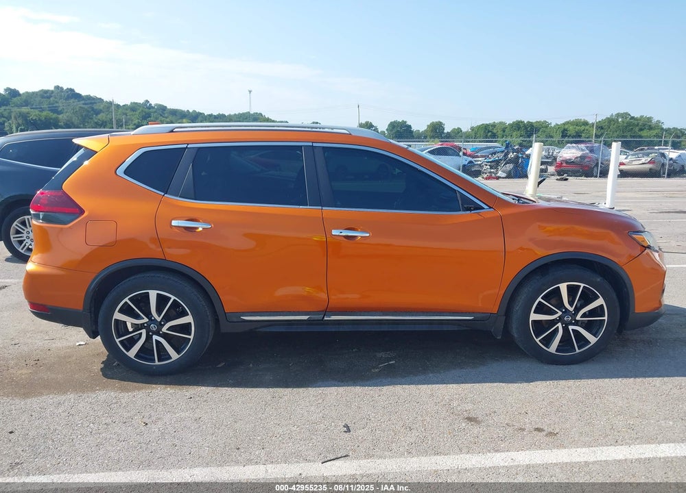2019 NISSAN ROGUE VIN: 5N1AT2MT2KC842900