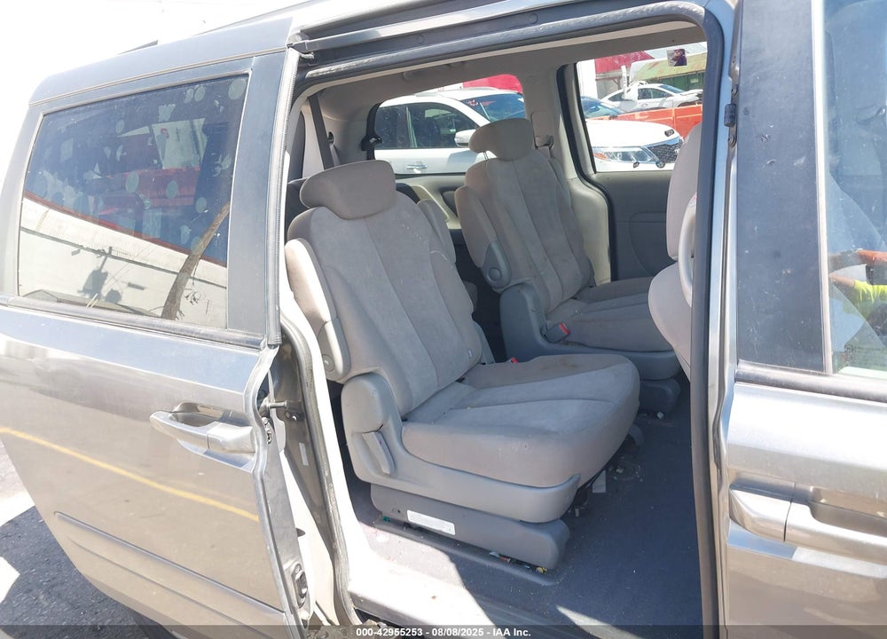 2010 KIA SEDONA LX VIN: KNDMG4C39A6340305