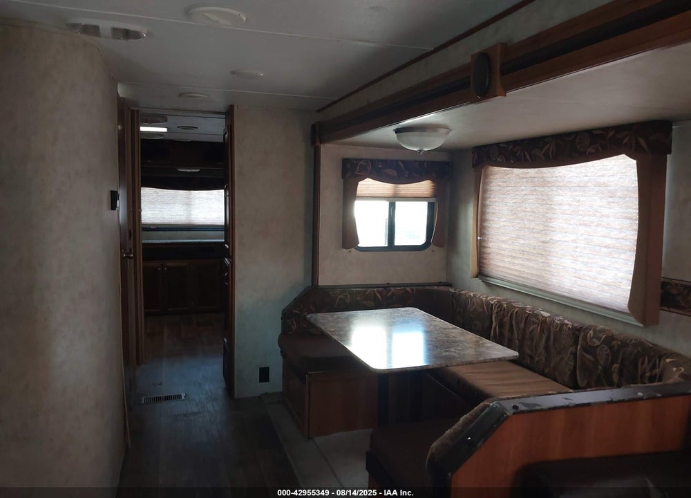 2015 FOREST RIVER AVENGER VIN: 5ZT2AVYB3FB906664