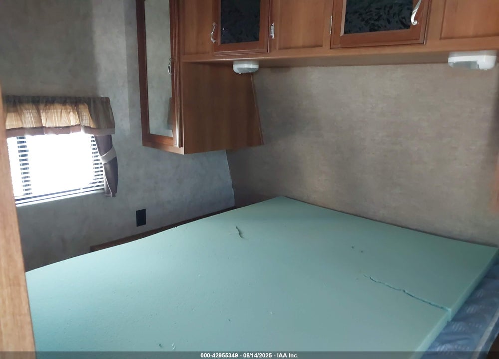 2015 FOREST RIVER AVENGER VIN: 5ZT2AVYB3FB906664