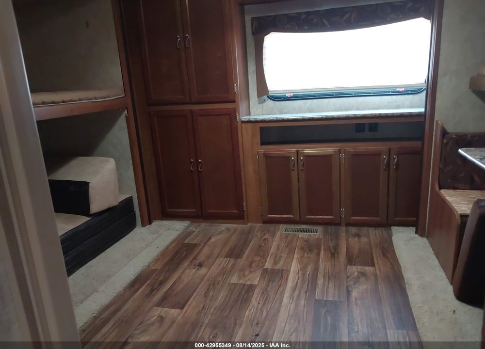 2015 FOREST RIVER AVENGER VIN: 5ZT2AVYB3FB906664
