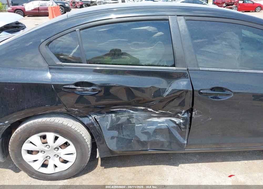 2012 HONDA CIVIC VIN: 19XFB2F55CE097811