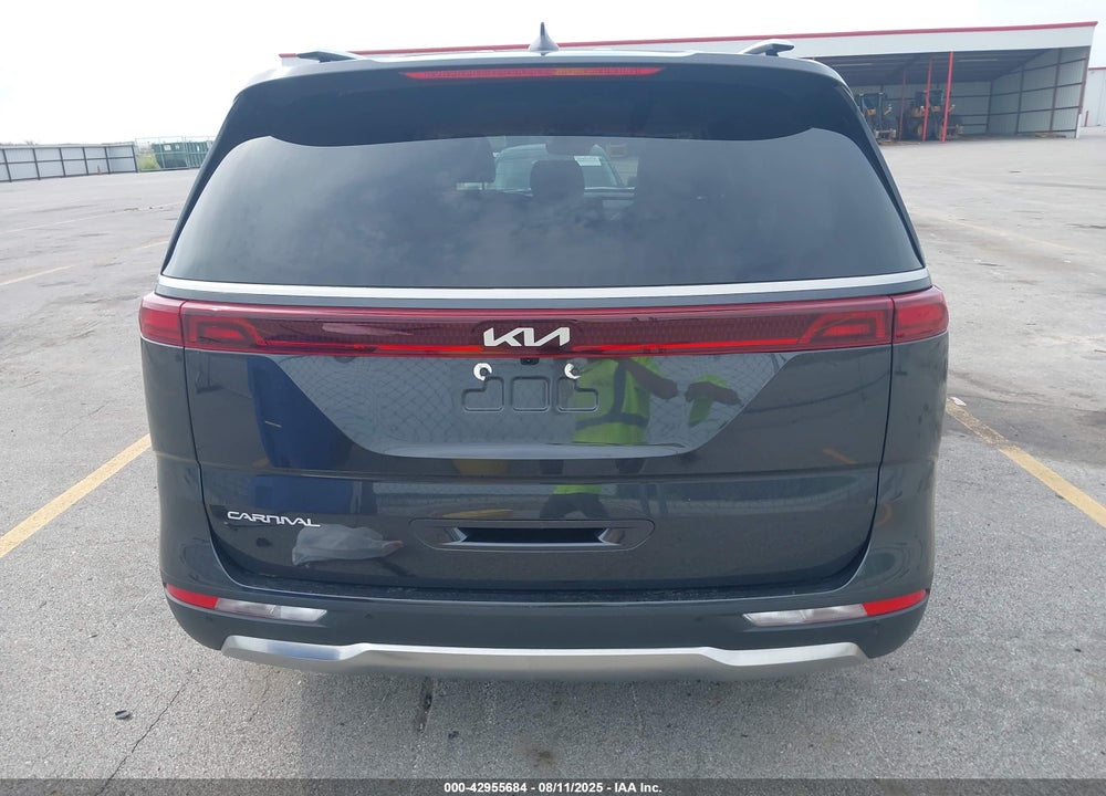 2024 KIA CARNIVAL MPV SX VIN: KNDNE5H38R6342146