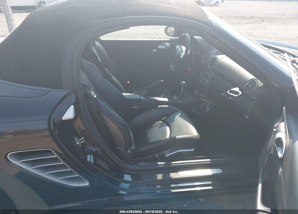 2008 PORSCHE BOXSTER VIN: WP0CA29858U711356