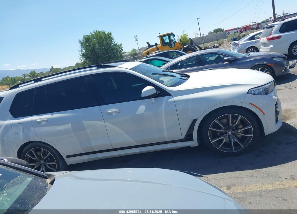 2022 BMW X7 VIN: 5UXCX6C06N9J14769