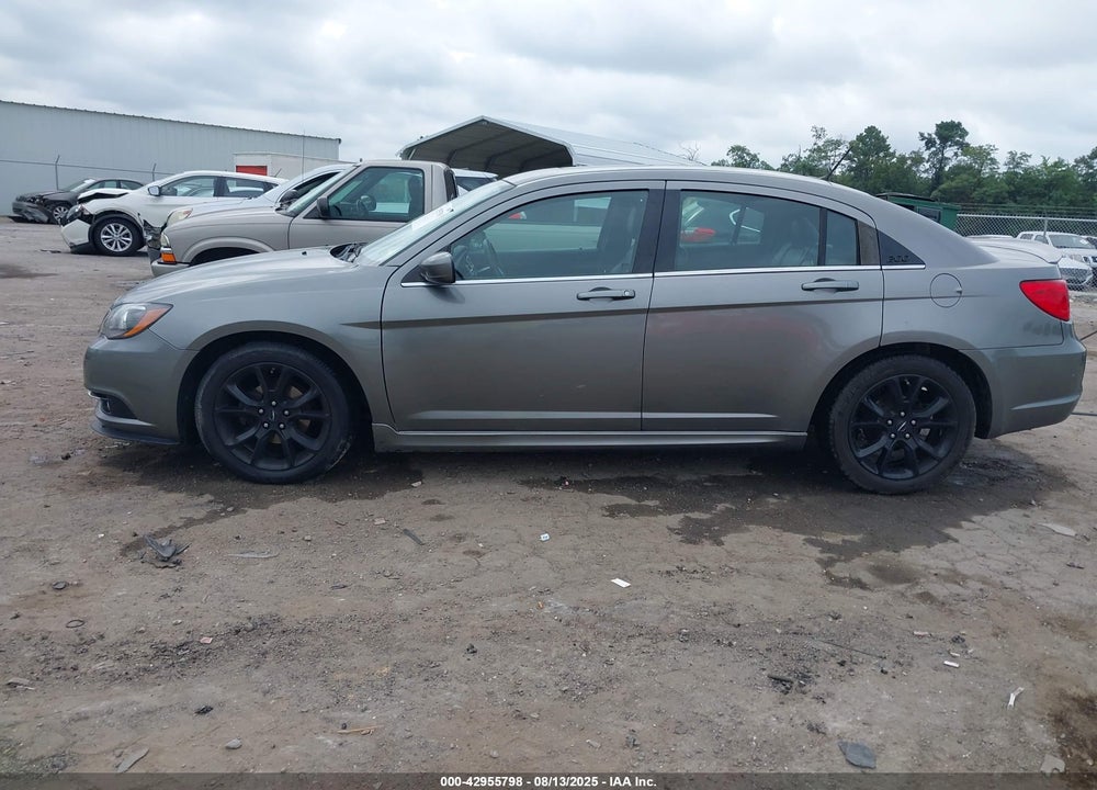 2013 CHRYSLER 200 LIMITED VIN: 1C3CCBCG3DN719586