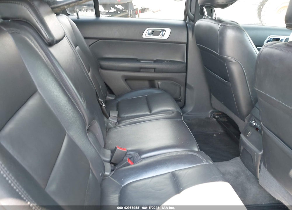 2011 FORD EXPLORER VIN: 1FMHK8D8XBGA26901