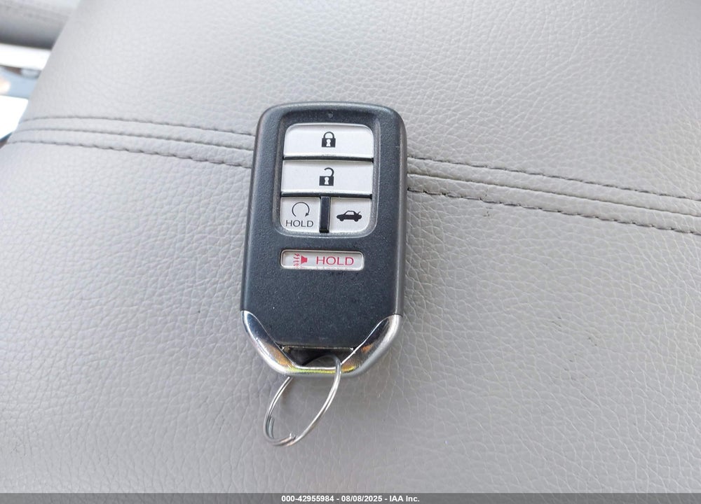 2016 HONDA ACCORD VIN: 1HGCR2F06GA221744