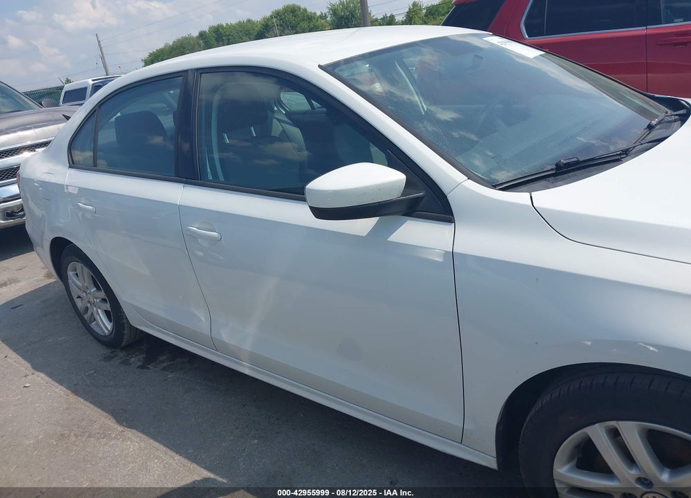 2018 VOLKSWAGEN JETTA VIN: 3VW2B7AJ2JM246997