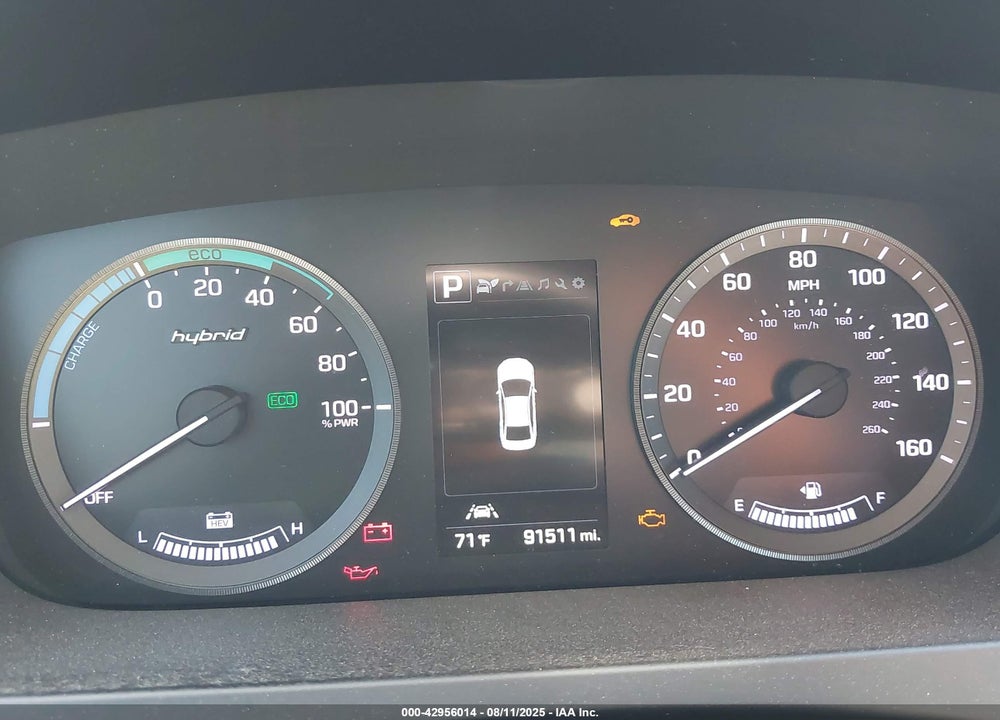 2016 HYUNDAI SONATA HYBRID VIN: KMHE34L11GA033582