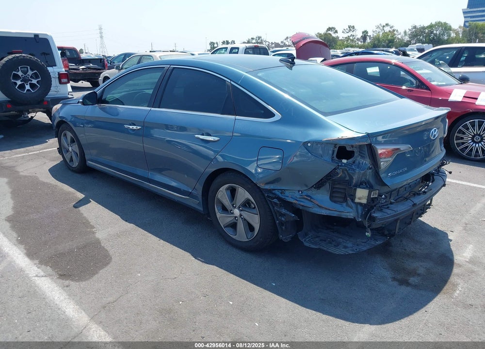 2016 HYUNDAI SONATA HYBRID VIN: KMHE34L11GA033582