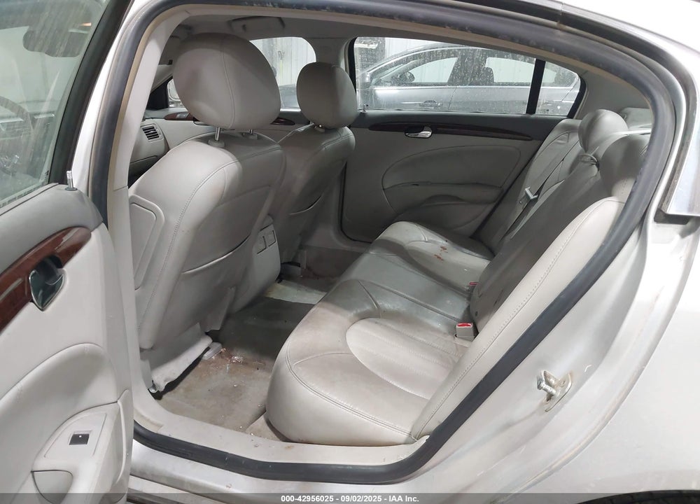 2011 BUICK LUCERNE VIN: 1G4HC5EM0BU103378