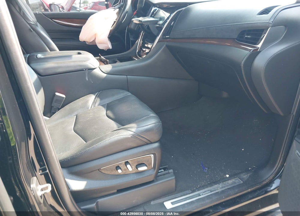 2019 CADILLAC ESCALADE VIN: 1GYS3CKJ0KR370378