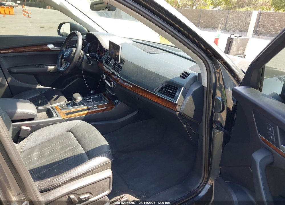 2018 AUDI Q5 2.0T PREMIUM/2.0T TECH PREMIUM VIN: WA1ANAFY3J2011826