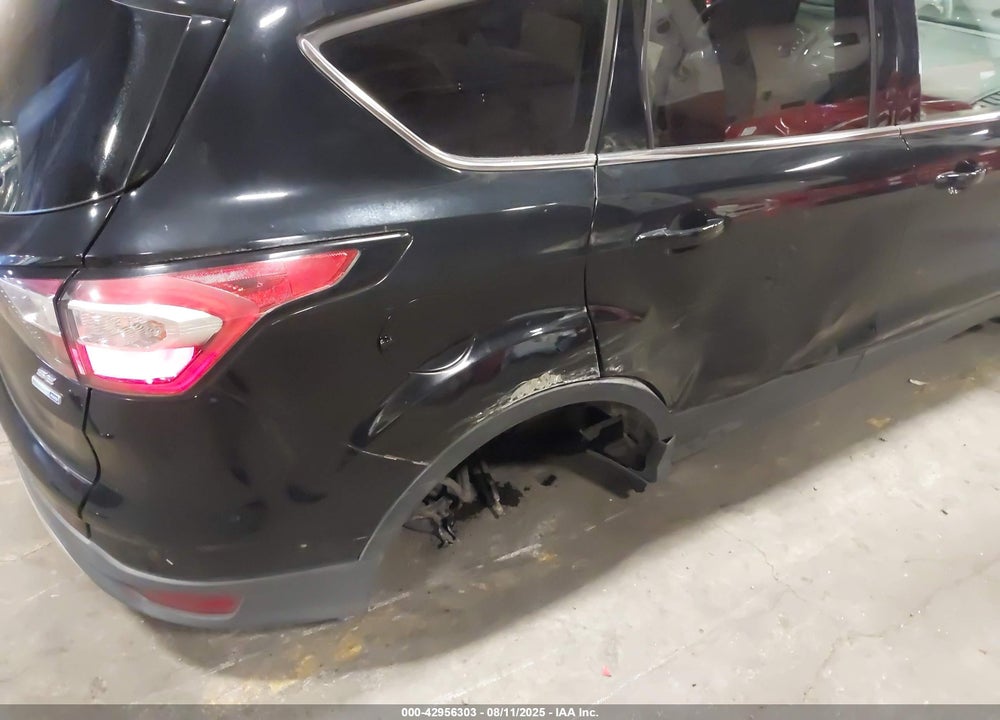2018 FORD ESCAPE VIN: 1FMCU9G93JUB49650