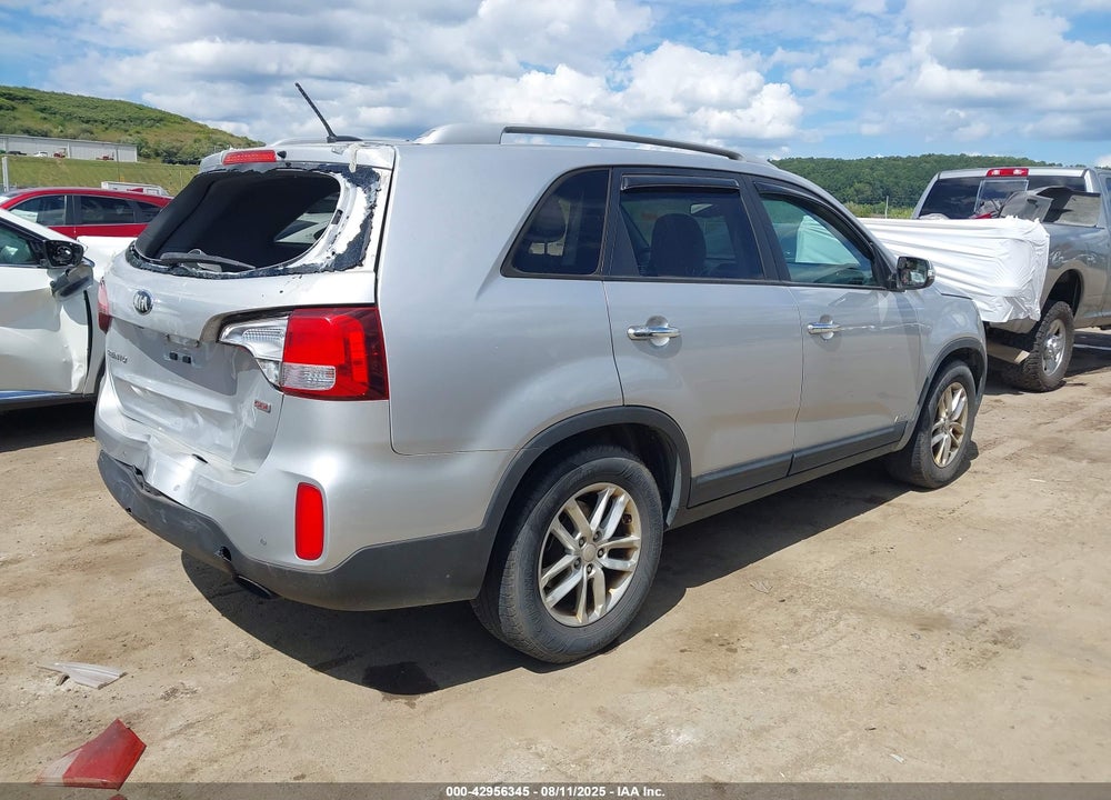 2014 KIA SORENTO LX VIN: 5XYKTCA62EG523817