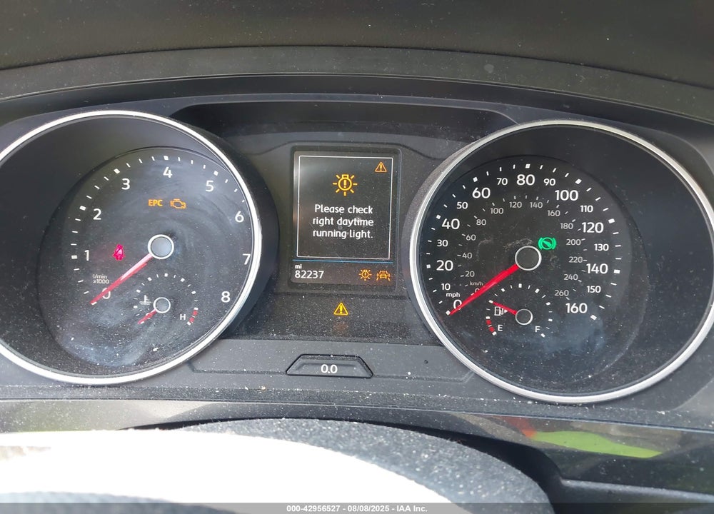 2018 VOLKSWAGEN TIGUAN VIN: 3VV3B7AX9JM198542