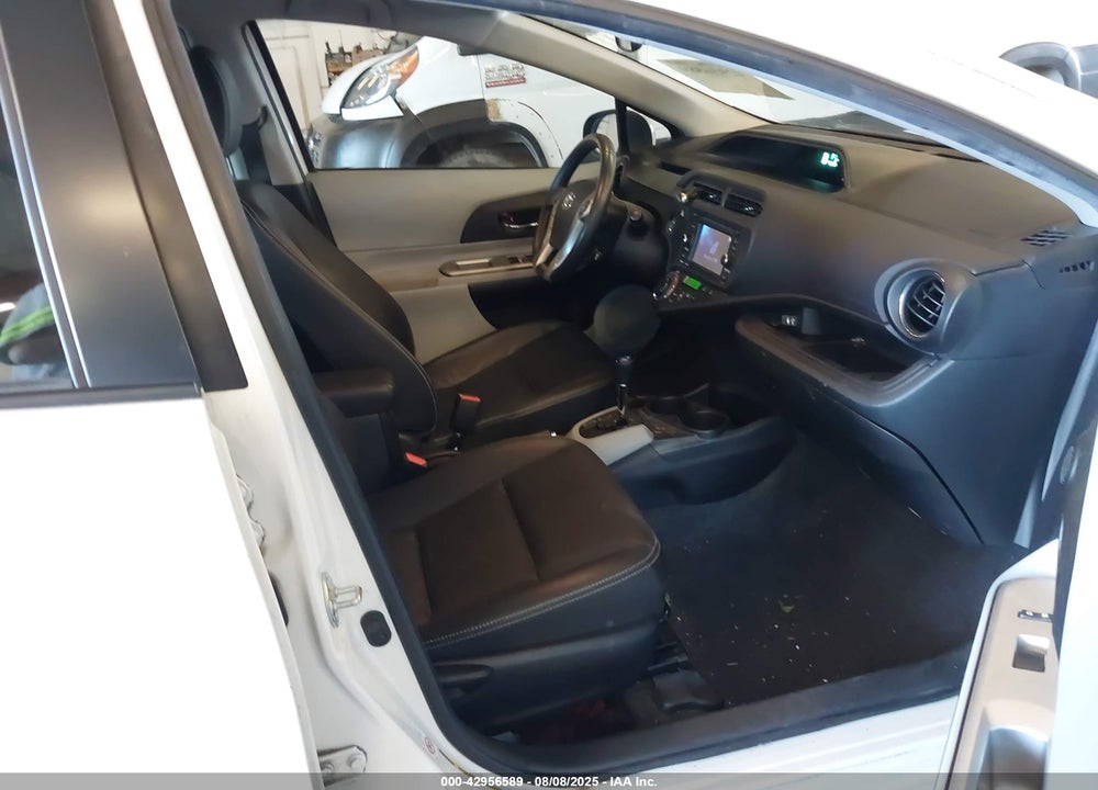 2013 TOYOTA PRIUS C FOUR VIN: JTDKDTB35D1527103
