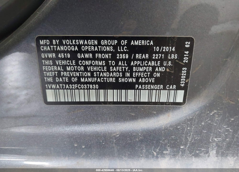 2015 VOLKSWAGEN PASSAT VIN: 1VWAT7A32FC037830
