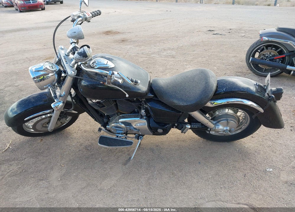 1998 HONDA VT1100 C3 VIN: 1HFSC3906WA002851