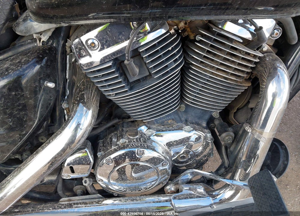 1998 HONDA VT1100 C3 VIN: 1HFSC3906WA002851