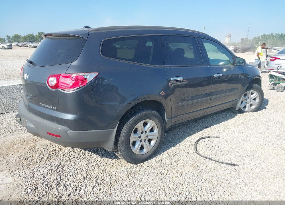 2012 CHEVROLET TRAVERSE LS VIN: 1GNKREED1CJ415731