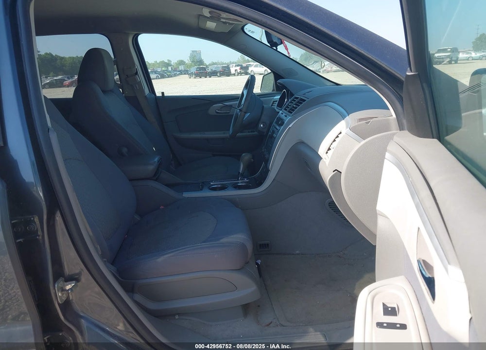 2012 CHEVROLET TRAVERSE LS VIN: 1GNKREED1CJ415731