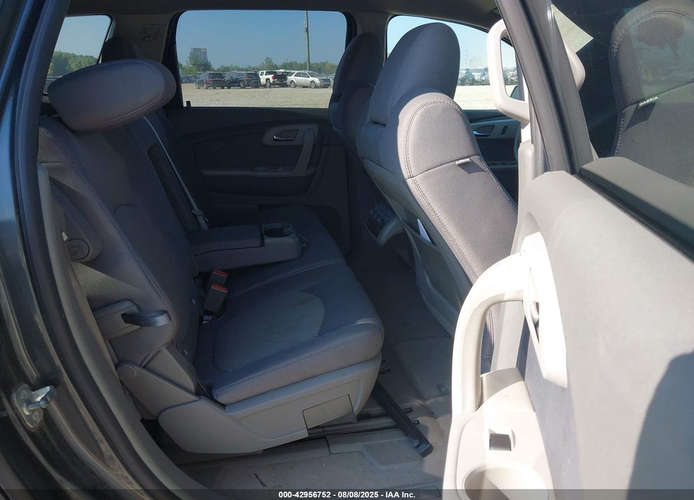 2012 CHEVROLET TRAVERSE LS VIN: 1GNKREED1CJ415731