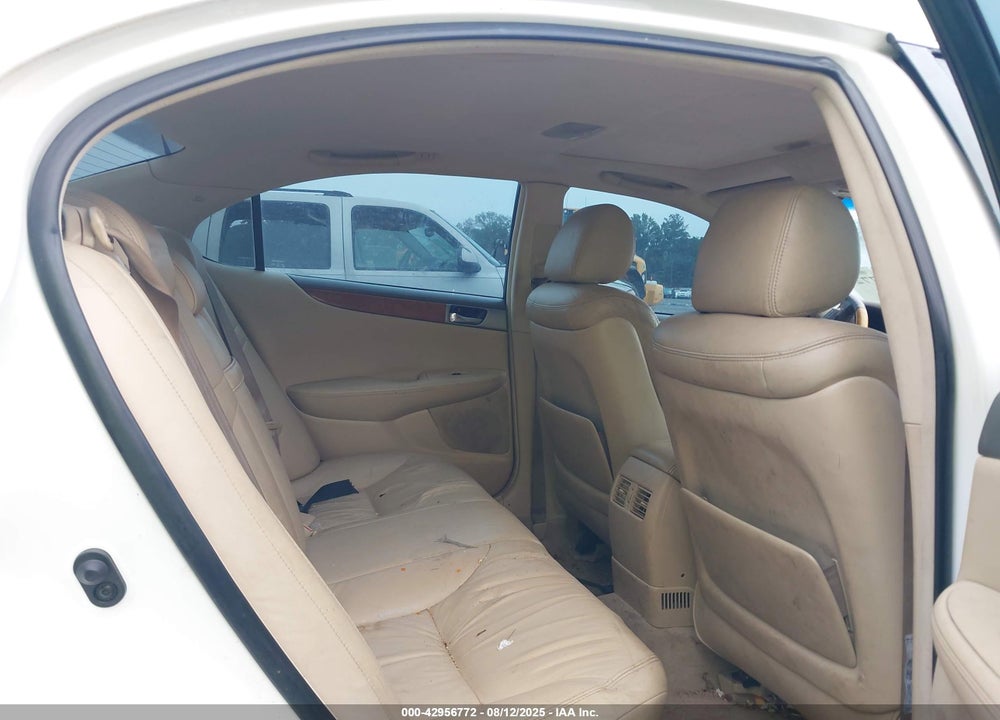2005 LEXUS ES 330 VIN: JTHBA30G855136082