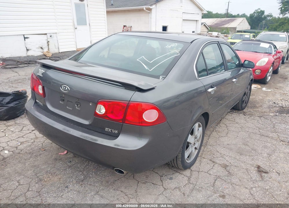 2007 KIA OPTIMA VIN: KNAGE124475082024