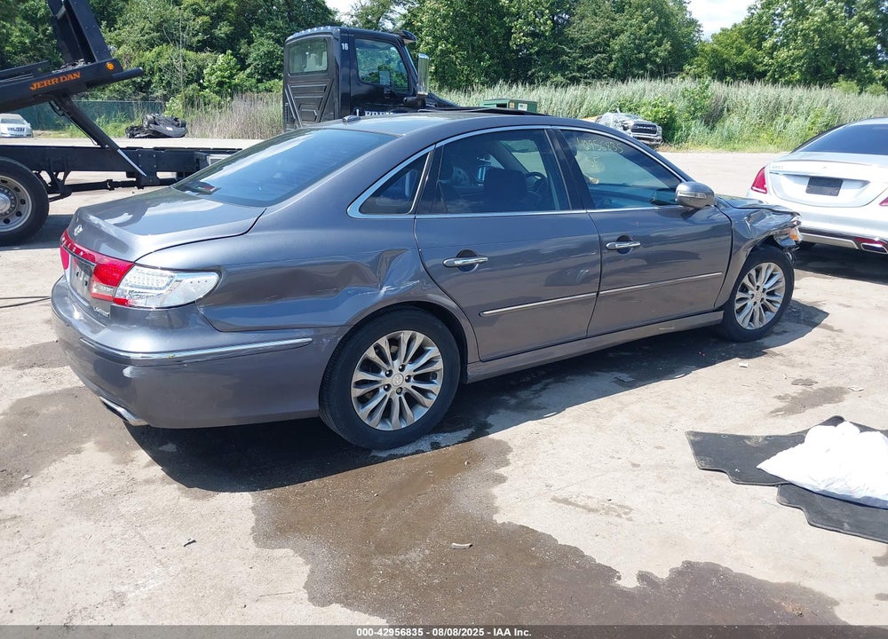2011 HYUNDAI AZERA LIMITED VIN: KMHFC4DF6BA523619