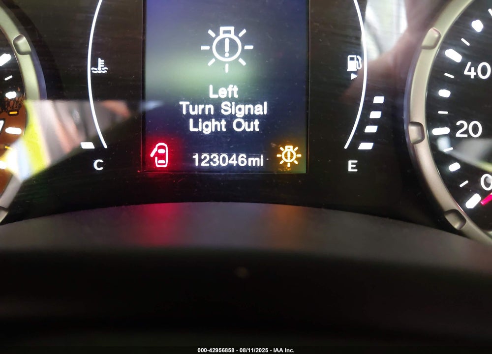 2017 JEEP RENEGADE ALTITUDE 4X4 VIN: ZACCJBBB7HPE76594
