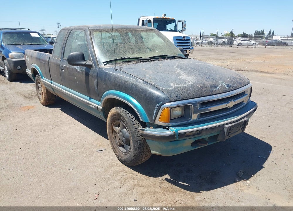 1996 CHEVROLET S TRUCK S10 VIN: 1GCDT19W9T8189047