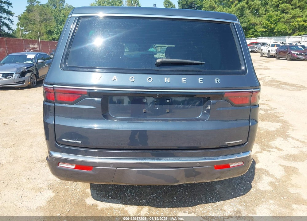2022 JEEP WAGONEER SERIES III 4X4 VIN: 1C4SJVDT2NS228150