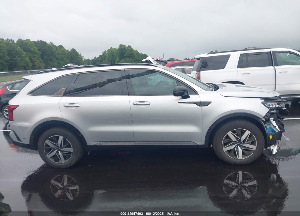 2022 KIA SORENTO VIN: 5XYRL4LC3NG122882