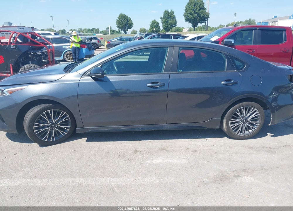 2023 KIA FORTE VIN: 3KPF54AD3PE670583