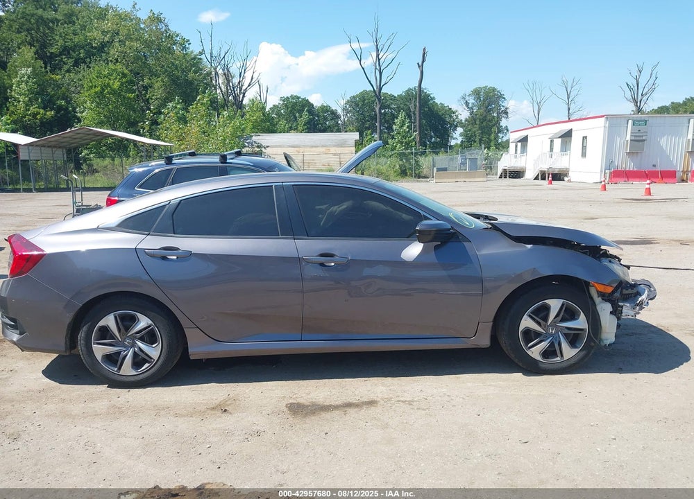 2016 HONDA CIVIC VIN: 19XFC2F50GE242305