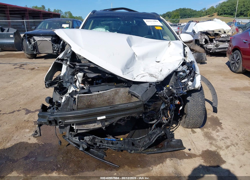 2017 HYUNDAI SANTA FE VIN: KM8SRDHF4HU248556