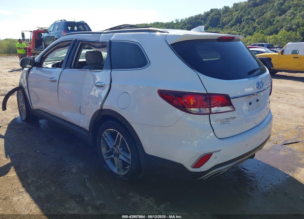 2017 HYUNDAI SANTA FE VIN: KM8SRDHF4HU248556