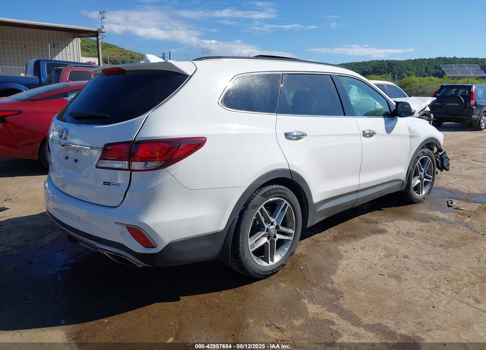 2017 HYUNDAI SANTA FE VIN: KM8SRDHF4HU248556