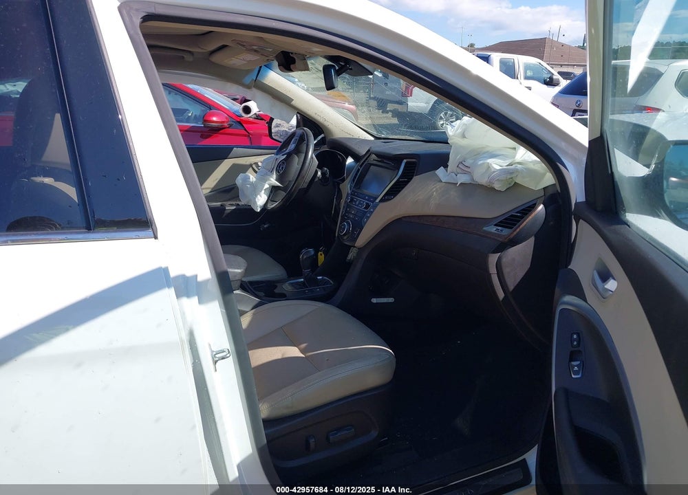 2017 HYUNDAI SANTA FE VIN: KM8SRDHF4HU248556