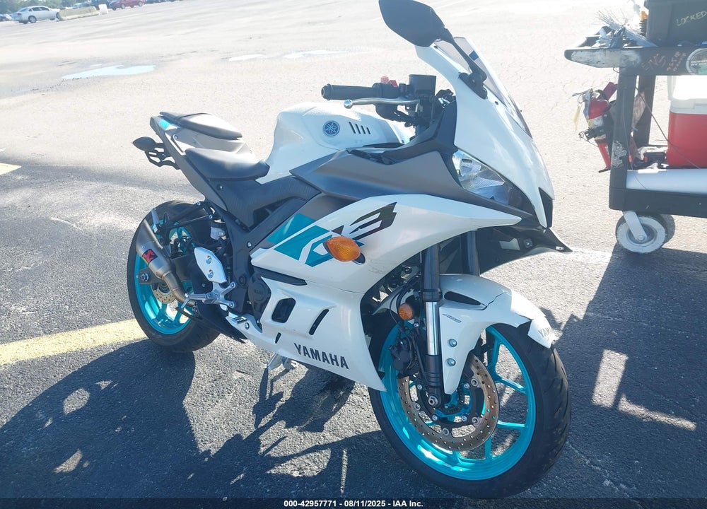 2024 YAMAHA YZFR3 A VIN: MH3RH18Y3RK018088